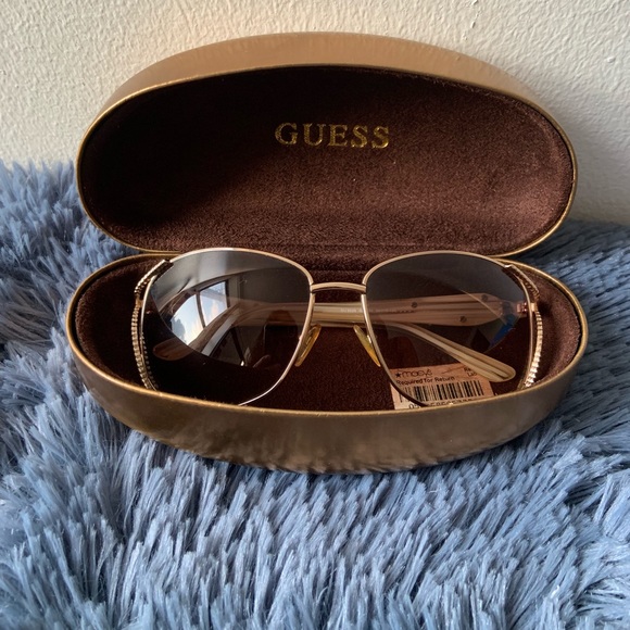 Guess Accessories - GUESS Women Sunglasses